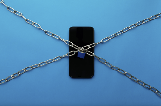 Interdiction des réseaux sociaux aux moins de 15 ans : pourquoi l’avis du Sénat complique tout