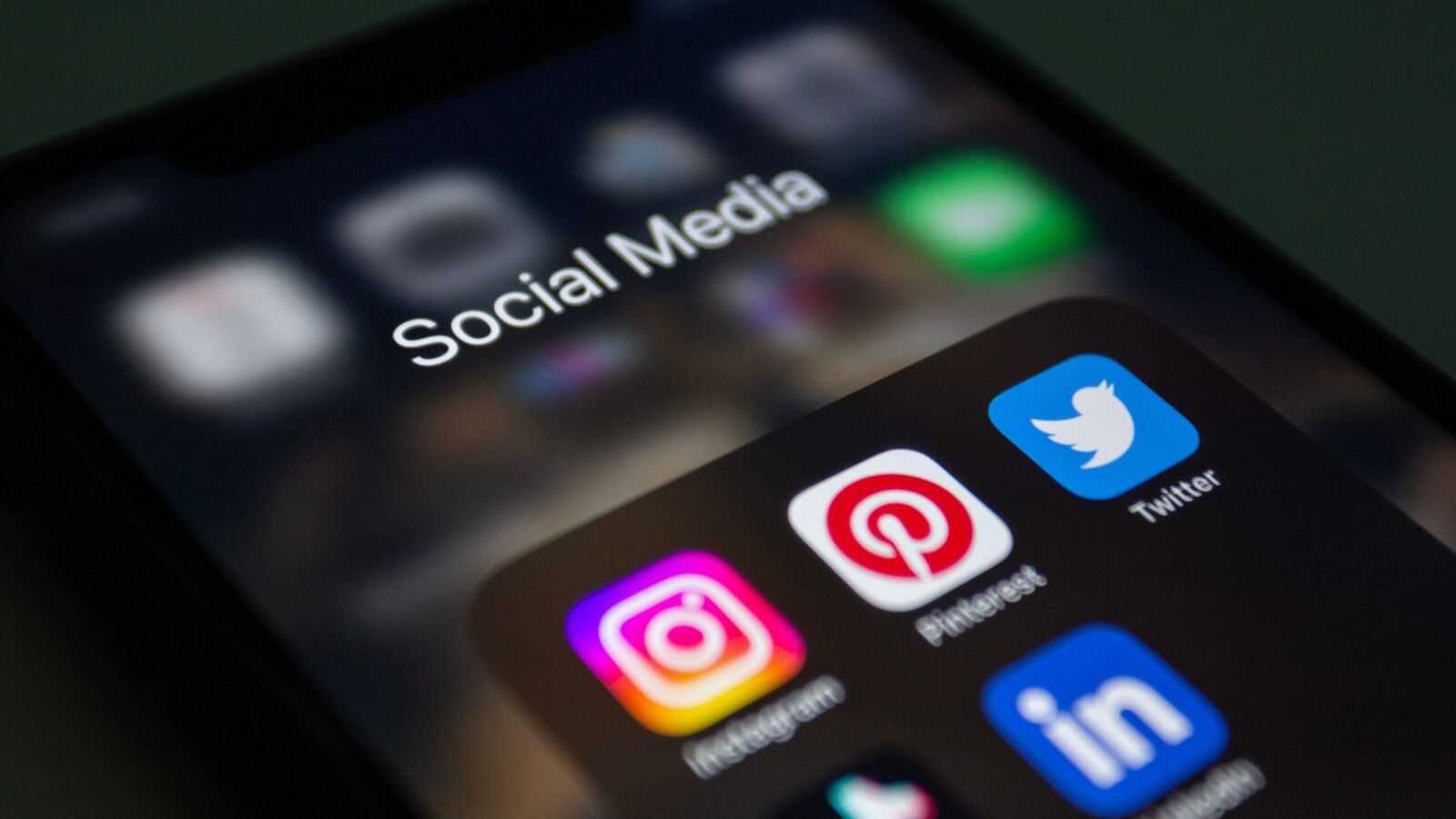 asc-article-social-media-bdm